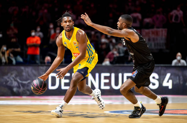 表现低迷形 表现低迷形